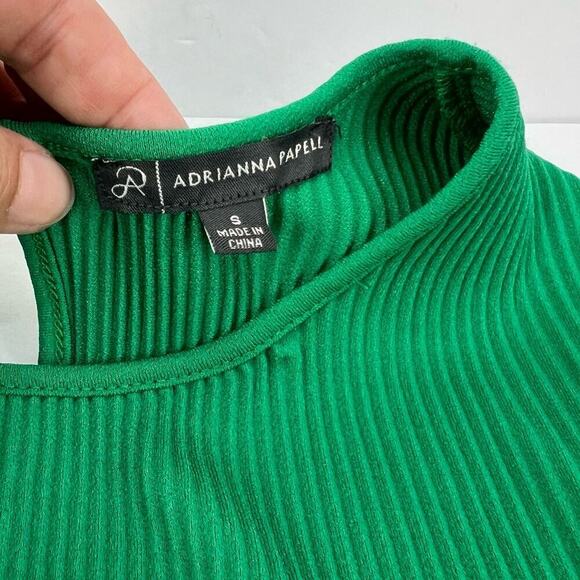 Adriana Papell Pleated Georgette Crepe Blouse Kelly Green Keyhole Blouse Small - Picture 6 of 12